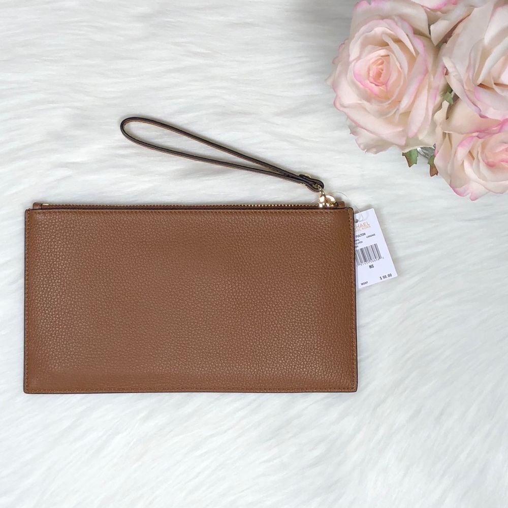 Michael Kors brown pebbled leather flat wristlet Chocolate brown Neutral bag NEW - Picture 2 of 2